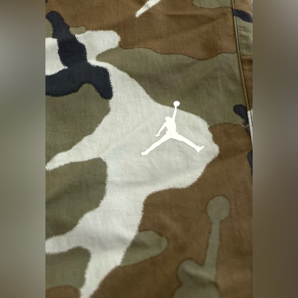Nike Jordan MVP Camo Pants FZ3529-380 Light Olive Sail Mens Size Medium - Picture 3 of 4